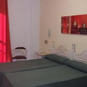 Hotel La Casilla De Enfrente Plm, Nerja